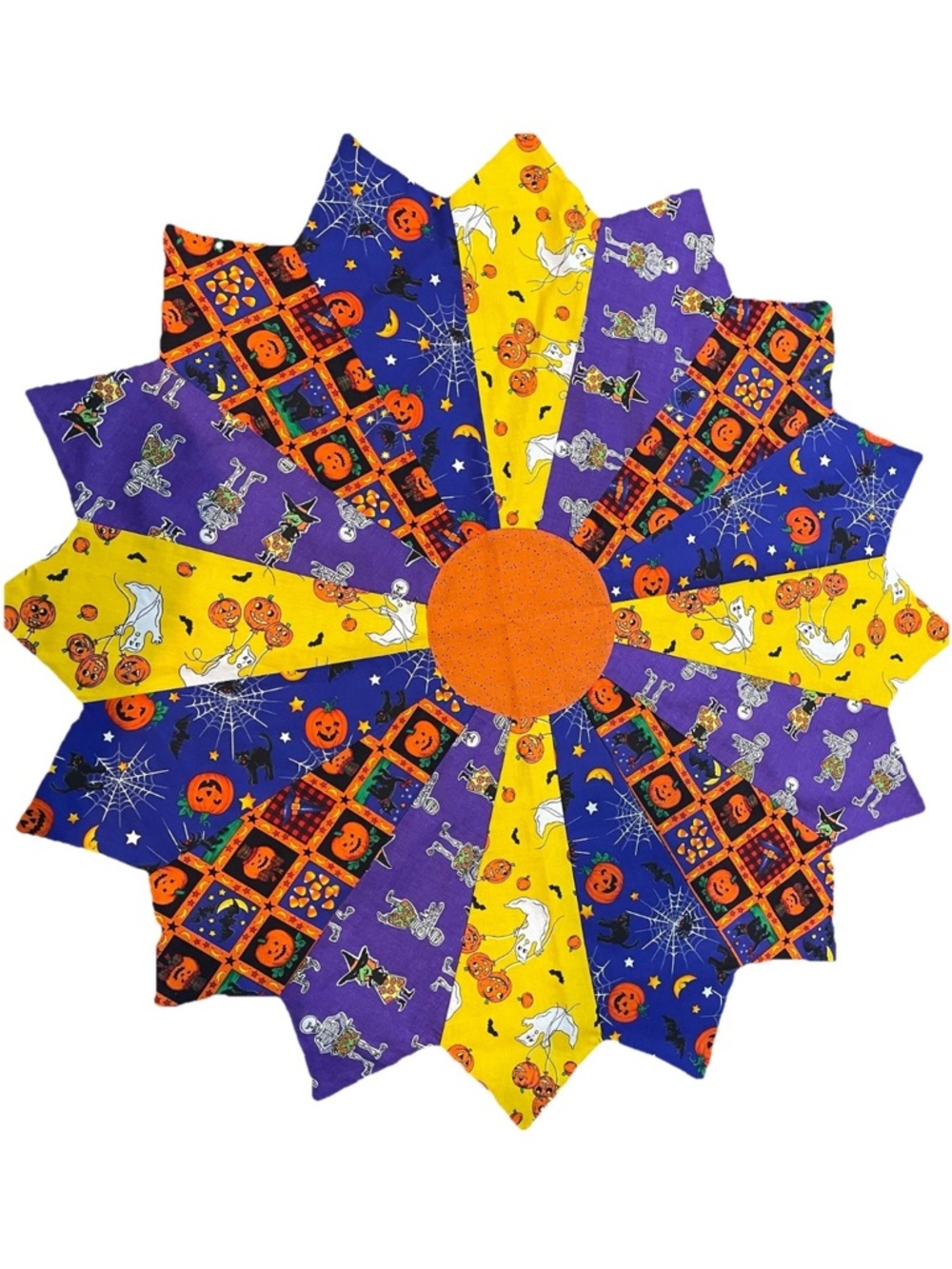 Halloween Dresden Plate Table Topper, Quilted Fall Candle Mat, Fall Decor